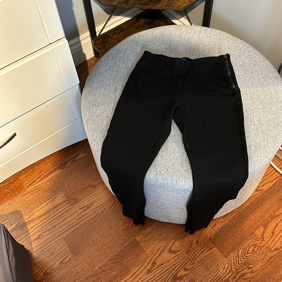 Zara thick black leggings with zipper - Picture 2 of 2